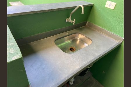 Casa para alugar com 160m², 5 quartos e 2 vagasQuintal