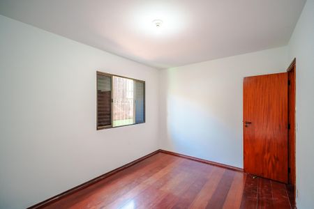 Casa para alugar com 160m², 4 quartos e 2 vagas Casa para alugar com 160m², 4 quartos e 2 vagasQuarto 1