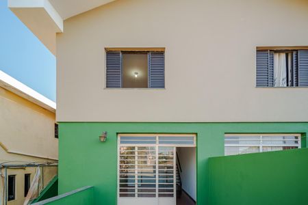 Casa para alugar com 160m², 4 quartos e 2 vagas Casa para alugar com 160m², 4 quartos e 2 vagasFachada