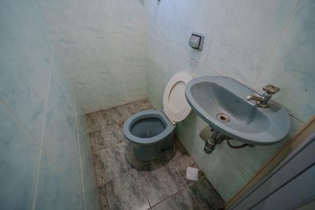 Casa para alugar com 160m², 4 quartos e 2 vagas Casa para alugar com 160m², 4 quartos e 2 vagasBanheiro suíte 2