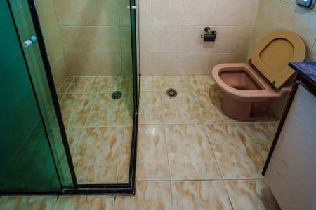 Casa para alugar com 160m², 4 quartos e 2 vagas Casa para alugar com 160m², 4 quartos e 2 vagasBanheiro Suíte