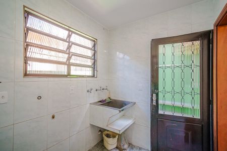 Casa para alugar com 160m², 4 quartos e 2 vagas Casa para alugar com 160m², 4 quartos e 2 vagasÁrea de Serviço
