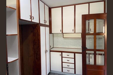 Casa para alugar com 160m², 5 quartos e 2 vagasCozinha