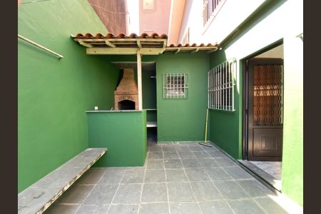 Casa para alugar com 160m², 5 quartos e 2 vagasQuintal