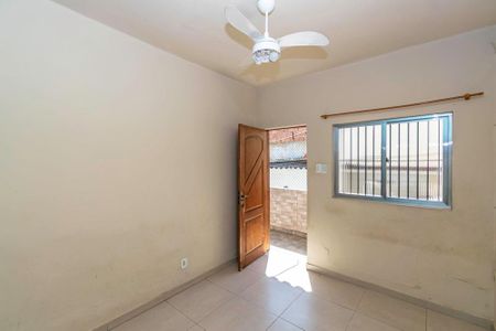 Casa para alugar com 100m², 2 quartos e sem vaga Casa para alugar com 100m², 2 quartos e sem vagaSala