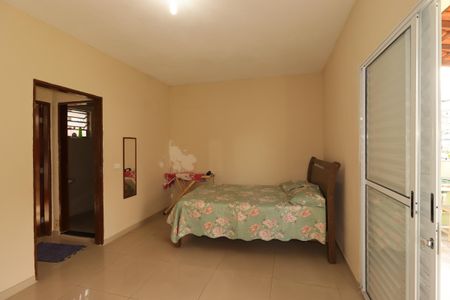 Casa à venda com 138m², 4 quartos e 2 vagasQuarto 1 da Casa 1
