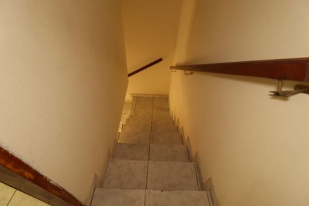 Casa à venda com 138m², 4 quartos e 2 vagasEscada interna da Casa 2