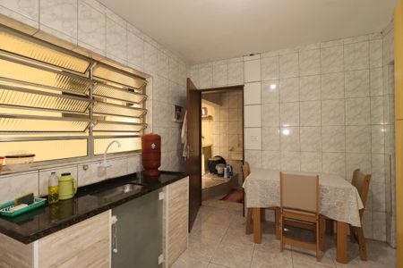Casa à venda com 138m², 4 quartos e 2 vagasCozinha da Casa 1