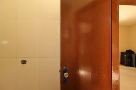 Casa à venda com 138m², 4 quartos e 2 vagasBanheiro 2 da Casa 1