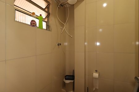 Casa à venda com 138m², 4 quartos e 2 vagasBanheiro 2 da Casa 1