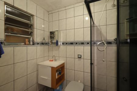 Casa à venda com 138m², 4 quartos e 2 vagasBanheiro 1 da Casa 1
