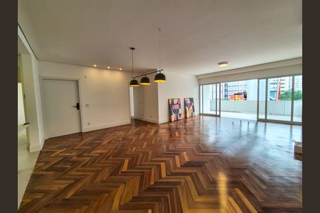 Apartamento à venda com 202m², 3 quartos e 1 vaga
