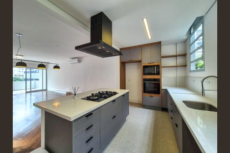 Apartamento à venda com 202m², 3 quartos e 1 vaga