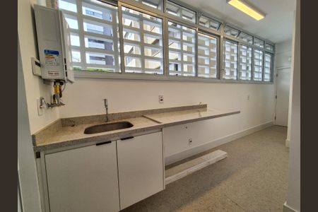 Apartamento à venda com 202m², 3 quartos e 1 vaga