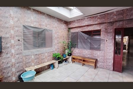 Casa para alugar com 107m², 3 quartos e 1 vagaQuintal 