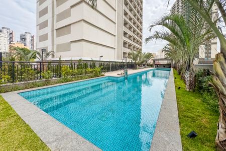 Studio à venda com 28m², 1 quarto e sem vagaPiscina