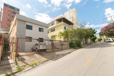 Apartamento para alugar com 104m², 2 quartos e 1 vaga