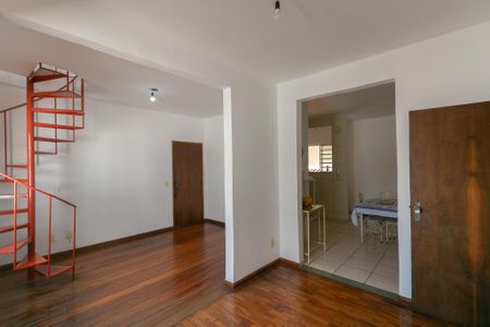 Apartamento para alugar com 104m², 2 quartos e 1 vaga