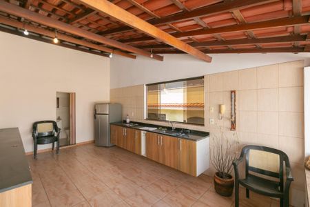 Apartamento para alugar com 104m², 2 quartos e 1 vaga