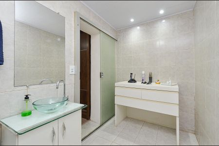 Apartamento à venda com 172m², 3 quartos e 2 vagasBanheiro Suíte