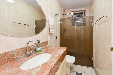 Apartamento à venda com 172m², 3 quartos e 2 vagasBanheiro Social