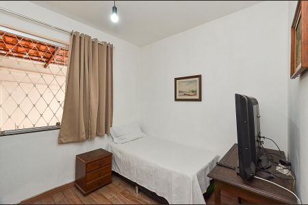 Apartamento à venda com 172m², 3 quartos e 2 vagasQuarto 2