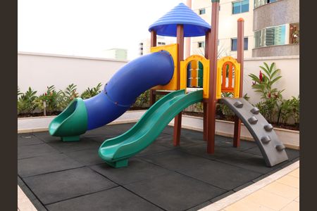 Apartamento para alugar com 108m², 3 quartos e 2 vagasÁrea comum - Playground