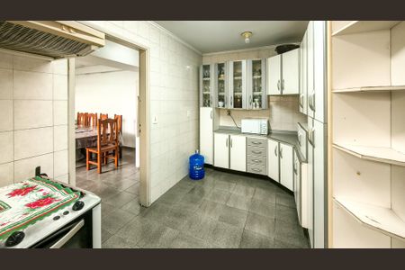 Casa para alugar com 152m², 4 quartos e 2 vagas Casa para alugar com 152m², 4 quartos e 2 vagasCozinha