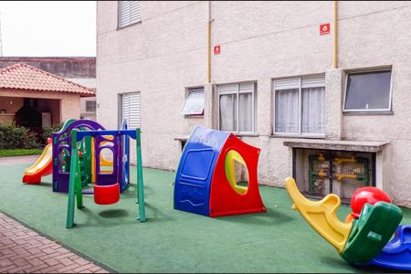 Apartamento para alugar com 49m², 2 quartos e 1 vaga Apartamento para alugar com 49m², 2 quartos e 1 vagaÁrea comum - Playground