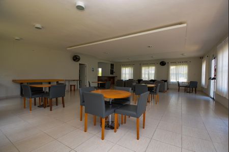 Apartamento para alugar com 49m², 2 quartos e 1 vaga Apartamento para alugar com 49m², 2 quartos e 1 vagaÁrea comum - Salão de festas