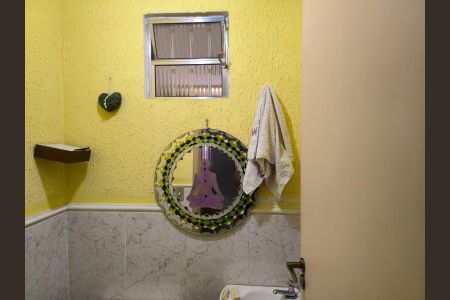 Casa para alugar com 105m², 2 quartos e 2 vagasLavabo 