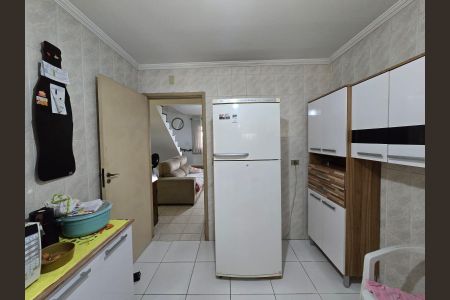Casa para alugar com 105m², 2 quartos e 2 vagasCozinha 