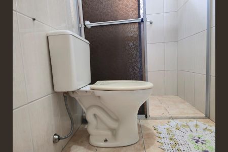 Casa para alugar com 105m², 2 quartos e 2 vagasBanheiro Social