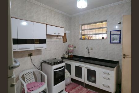 Casa para alugar com 105m², 2 quartos e 2 vagasCozinha 