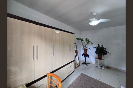 Casa para alugar com 105m², 2 quartos e 2 vagasQuarto 01