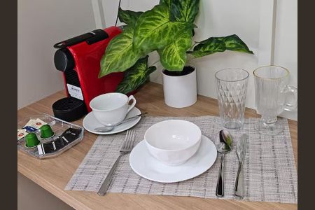 Cozinha de apartamento para alugar com 1 quarto, 24m² em Santo Amaro, São Paulo