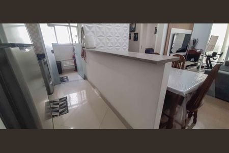 Apartamento à venda com 57m², 2 quartos e 1 vagaCozinha