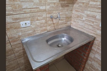 Cozinha de casa para alugar com 2 quartos, 43m² em Vila Barbosa, São Paulo