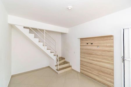 Sala de apartamento para alugar com 2 quartos, 48m² em Irajá, Rio de Janeiro