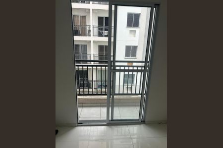 Apartamento à venda com 50m², 2 quartos e 1 vaga Apartamento à venda com 50m², 2 quartos e 1 vagaVaranda