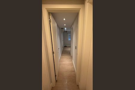 Corredor de apartamento à venda com 3 quartos, 247m² em Vila Mariana, São Paulo