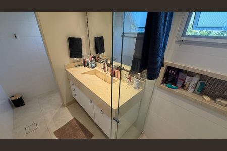 Apartamento à venda com 247m², 3 quartos e 3 vagasBanheiro