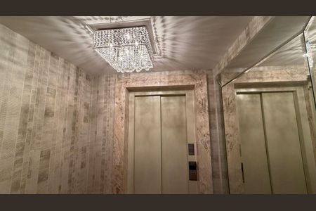 Apartamento à venda com 247m², 3 quartos e 3 vagasHall de entrada