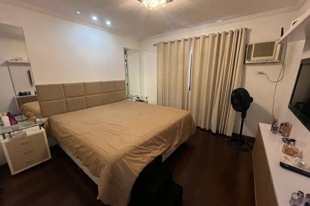 Apartamento à venda com 169m², 4 quartos e 2 vagasQuarto 2