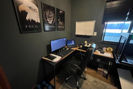 Apartamento à venda com 169m², 4 quartos e 2 vagasEscritorio