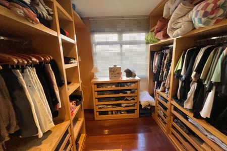 Apartamento à venda com 169m², 4 quartos e 2 vagasCloset