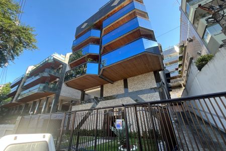 Apartamento à venda com 169m², 4 quartos e 2 vagasFachada
