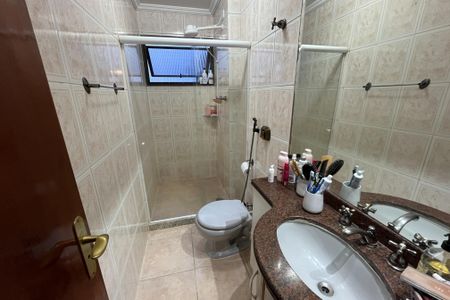 Apartamento à venda com 169m², 4 quartos e 2 vagasBanheiro 1
