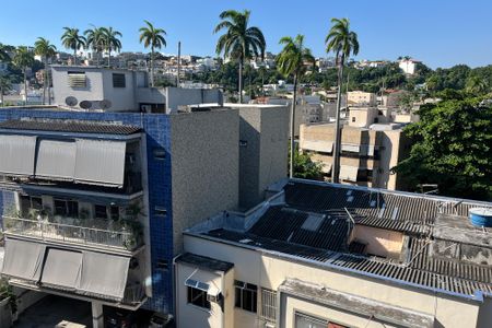 Vista de apartamento à venda com 4 quartos, 169m² em Jardim Guanabara, Rio de Janeiro