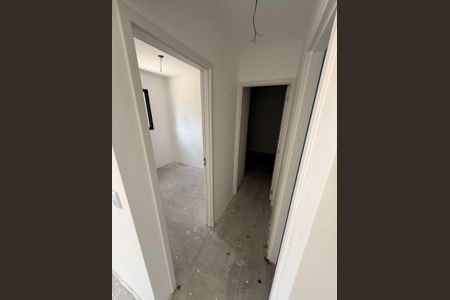 Apartamento à venda com 84m², 2 quartos e 1 vagaCorredor